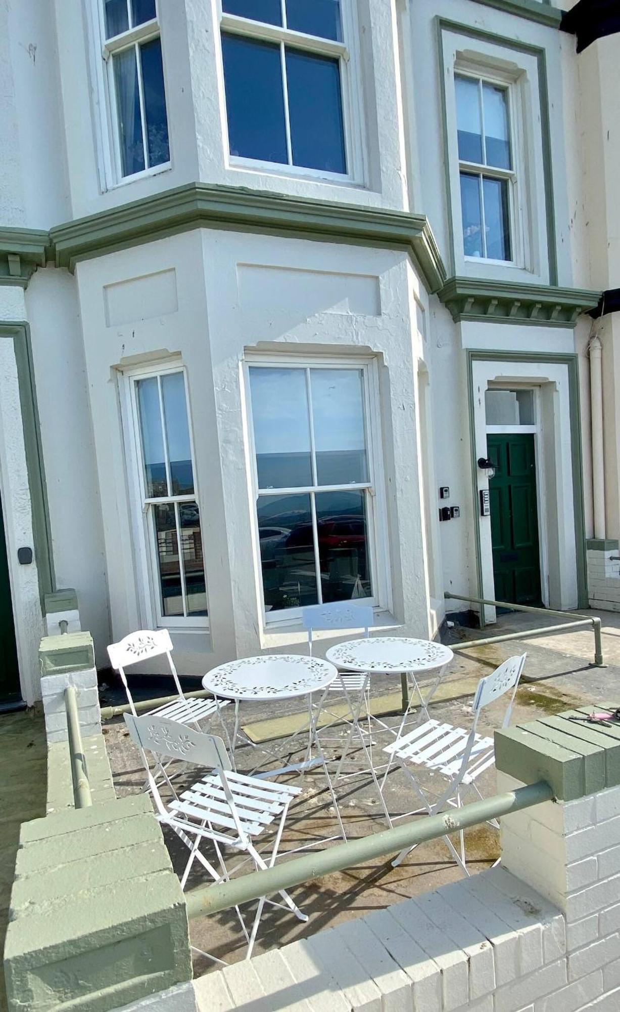 Seascape - Fantastic Location With Sea Views! Daire Scarborough Dış mekan fotoğraf